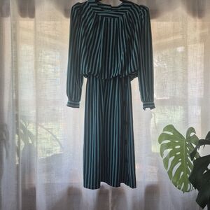 Vintage Green Long Sleeve Bishop Sundress
